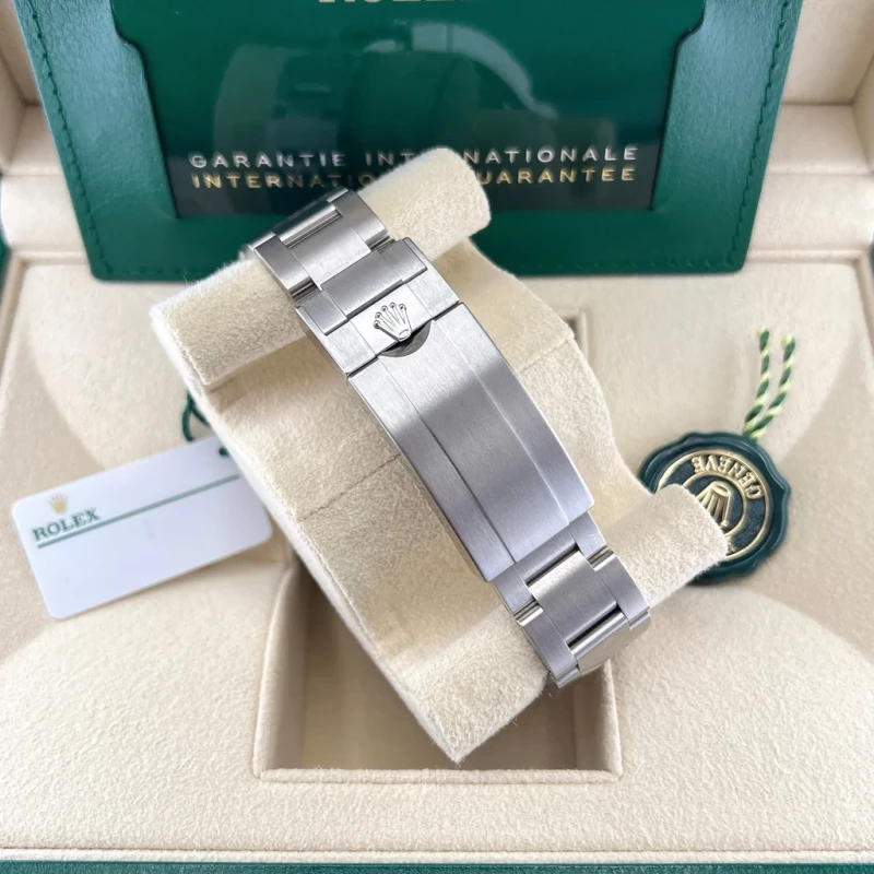 Rolex Submariner Date