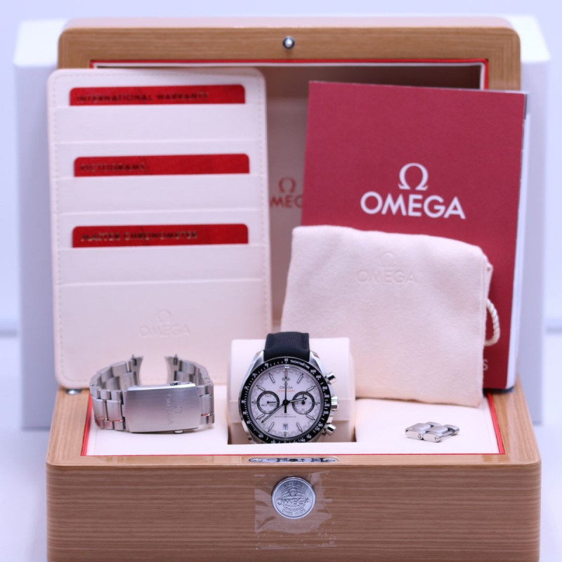 Omega Speedmaster Rennsport