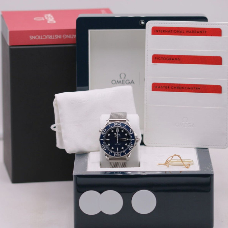 Omega Seamaster Diver James Bond 007 Anniversary Edition