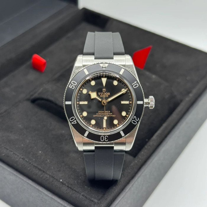 Tudor Black Bay 54