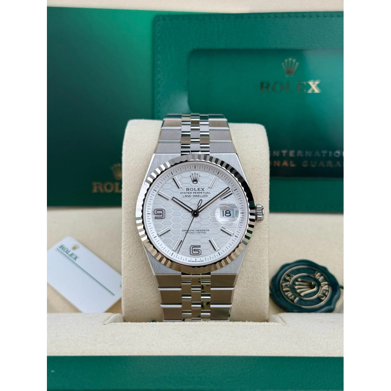 Rolex Land-Dweller 40
