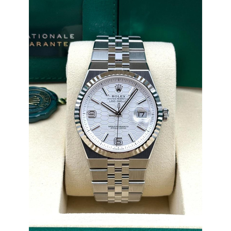 Rolex Land-Dweller 40