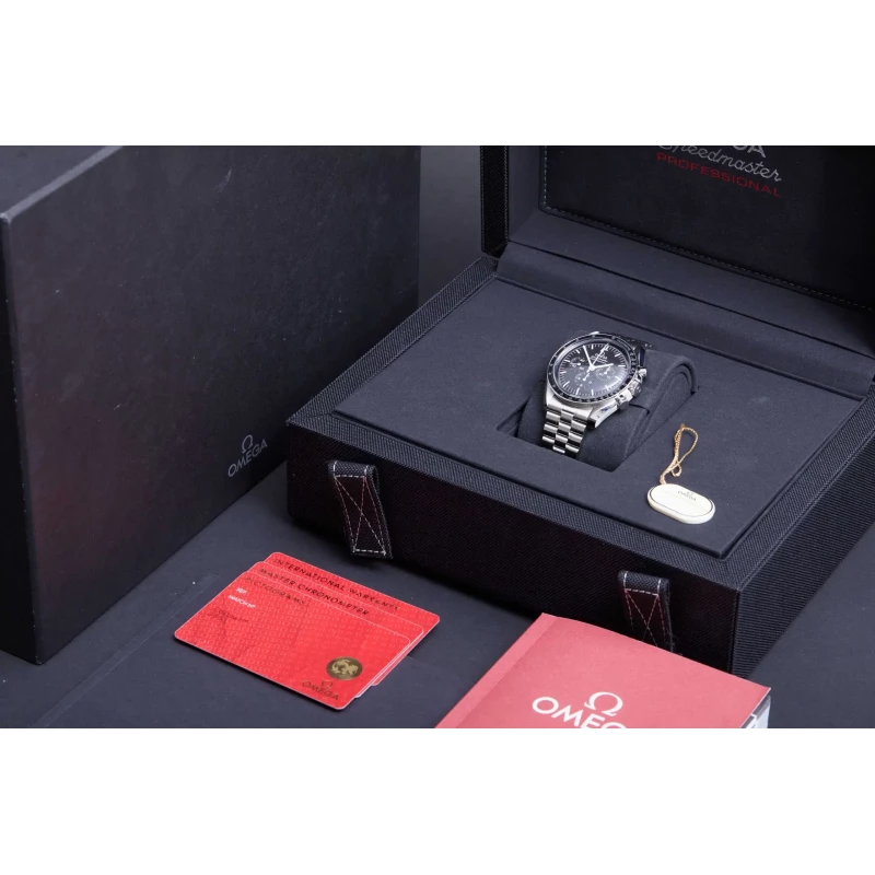 Omega Speedmaster Moonwatch Professional Master Chronometer