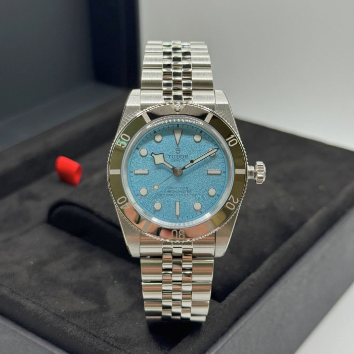 Tudor Black Bay 54 Lagon bleu