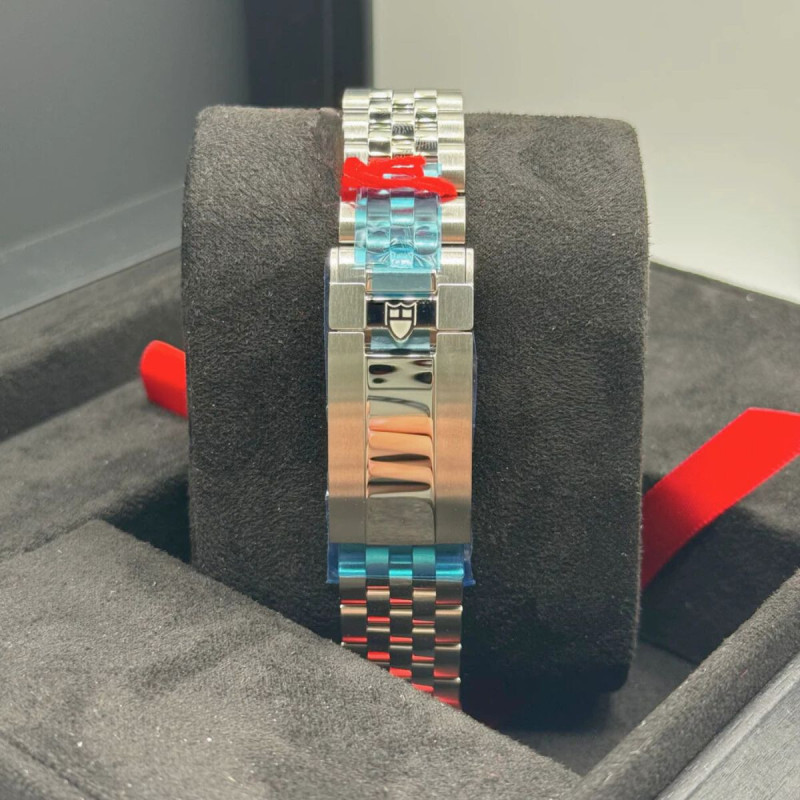 Tudor Black Bay