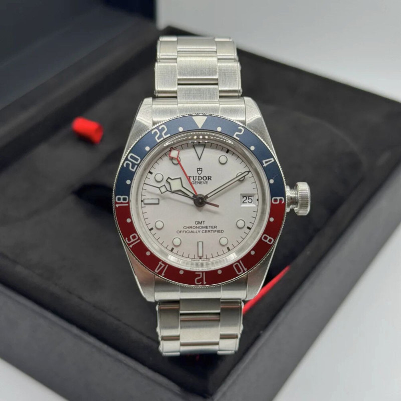 Tudor Black Bay GMT