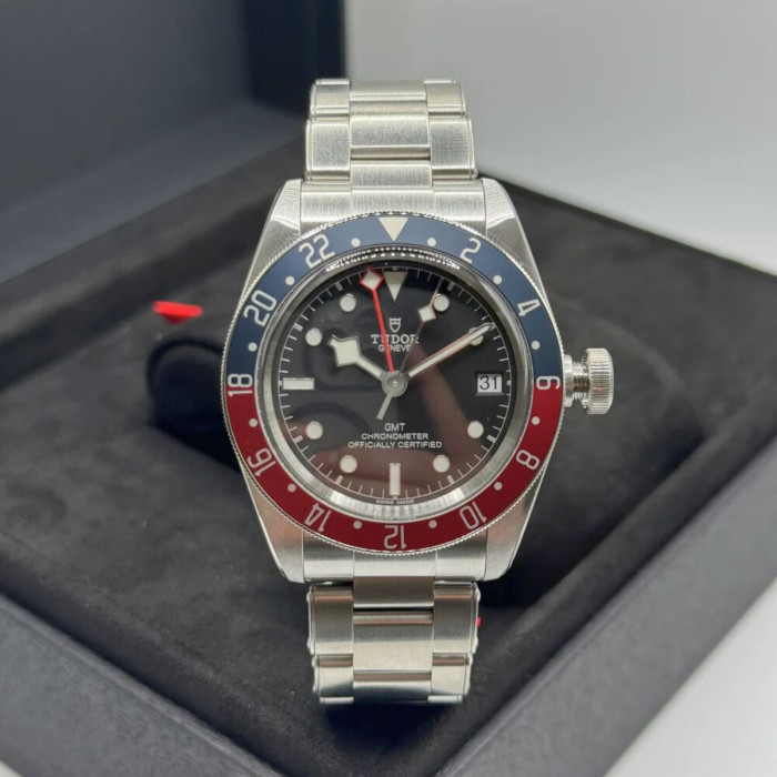 Tudor Black Bay GMT
