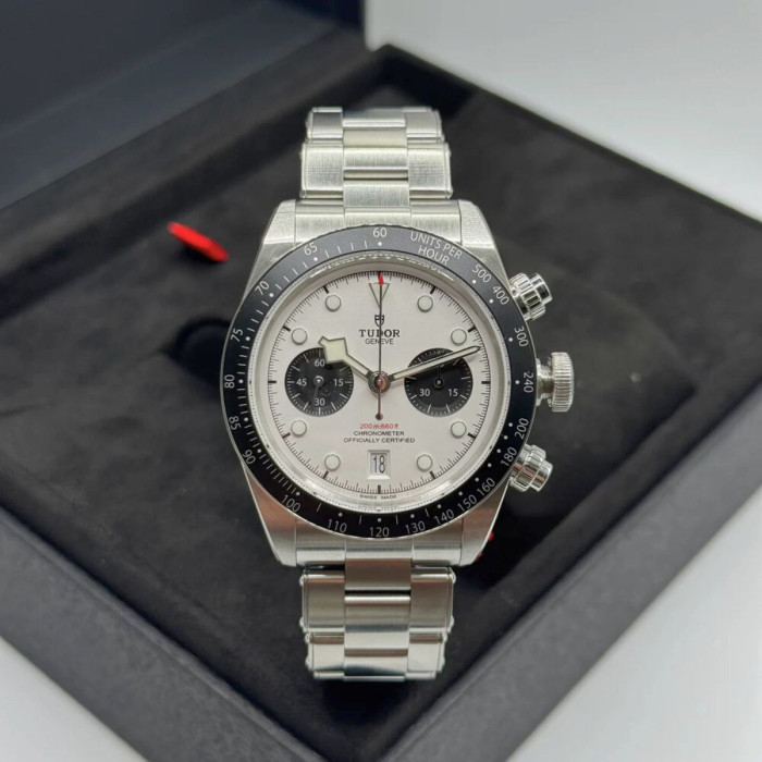Tudor Black Bay Chrono