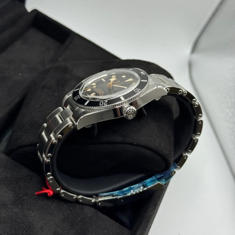 Tudor Black Bay 54