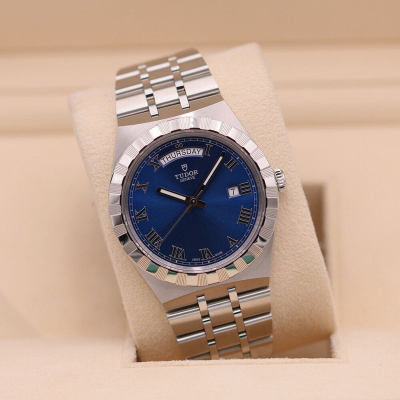 Tudor Royal 41
