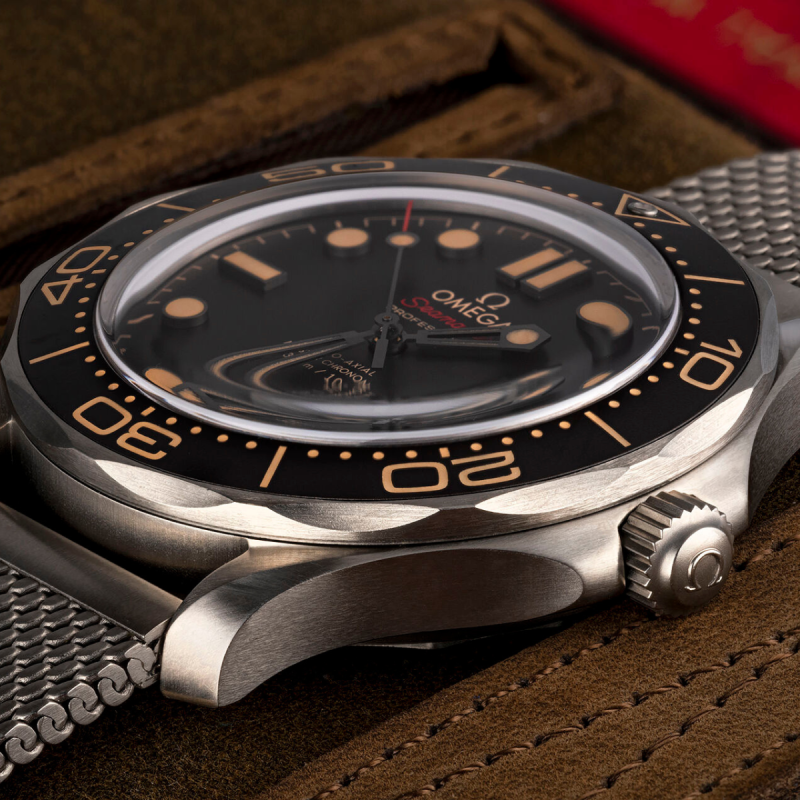 Omega Seamaster Diver 007 Edition
