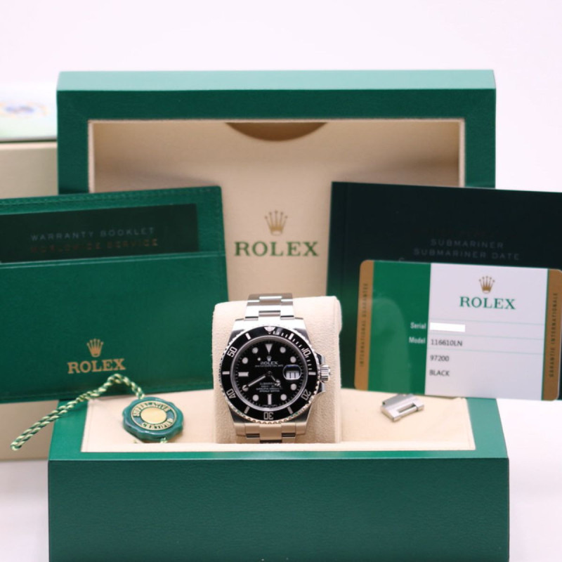 Rolex Submariner Date